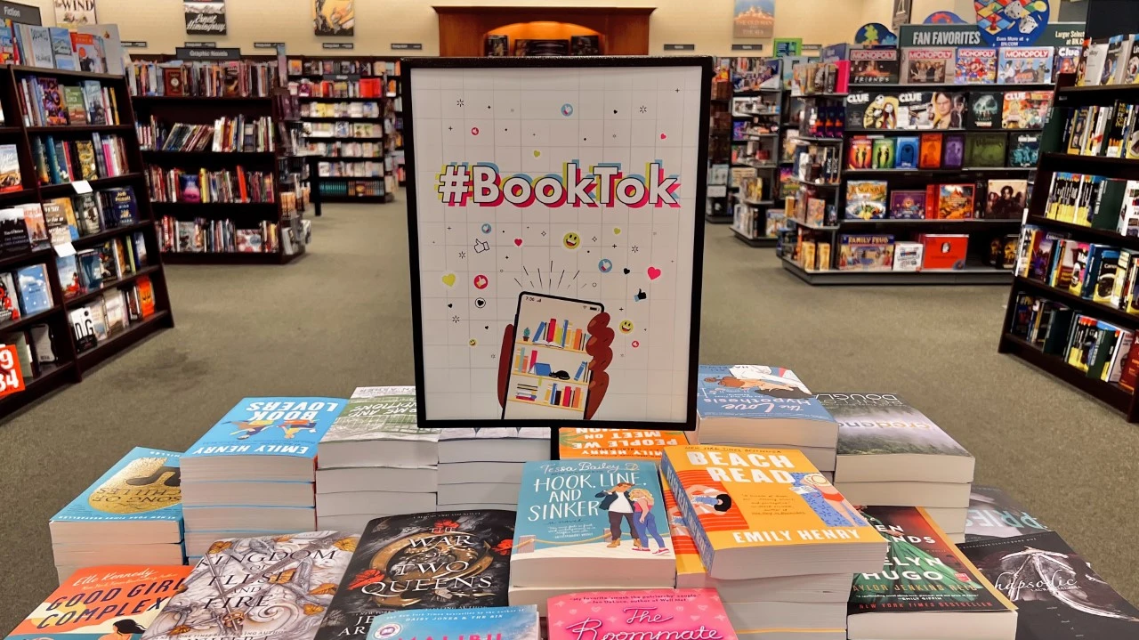 book tok pic