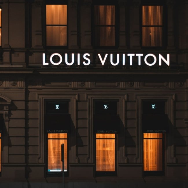 Curate Exclusive Live Music Sessions for Louis Vuitton