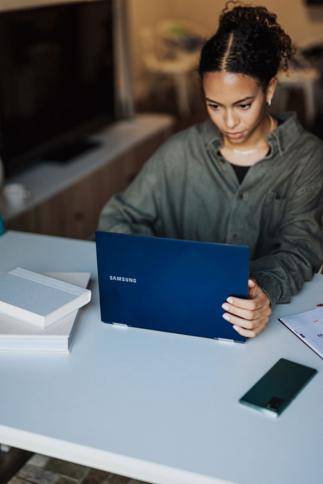 The Power of B2B Influencer Marketing: Unlocking Business Success